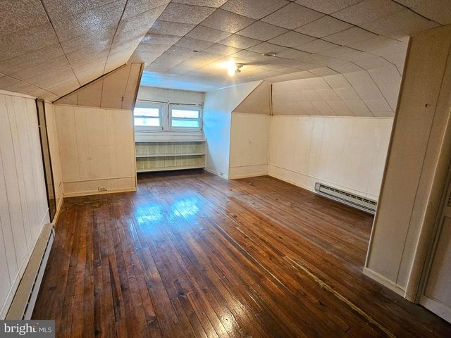 28 N CHURCH ST, Mohnton, PA 19540