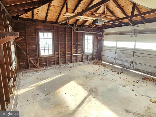 28 N CHURCH ST, Mohnton, PA 19540