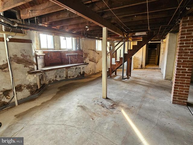 28 N CHURCH ST, Mohnton, PA 19540