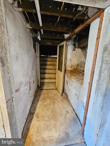 28 N CHURCH ST, Mohnton, PA 19540