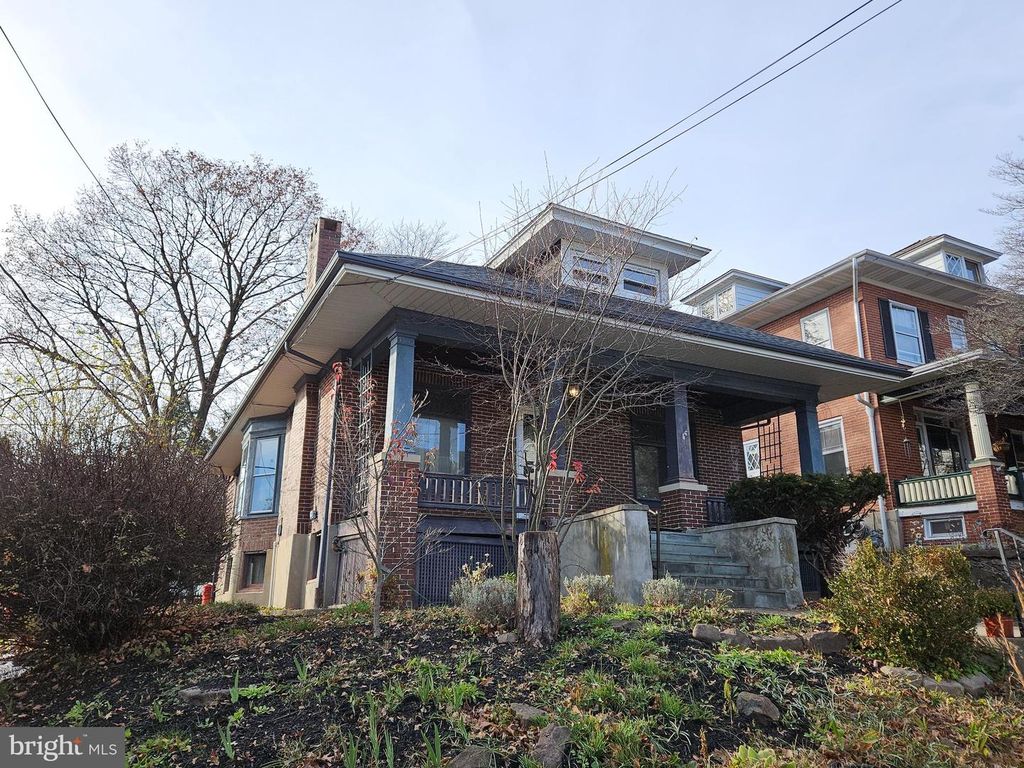 28 N CHURCH ST, Mohnton, PA 19540