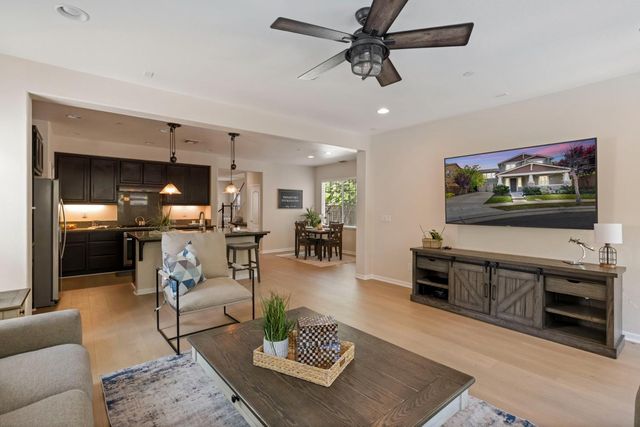712 N Pergola Ct, Mountain House, CA 95391