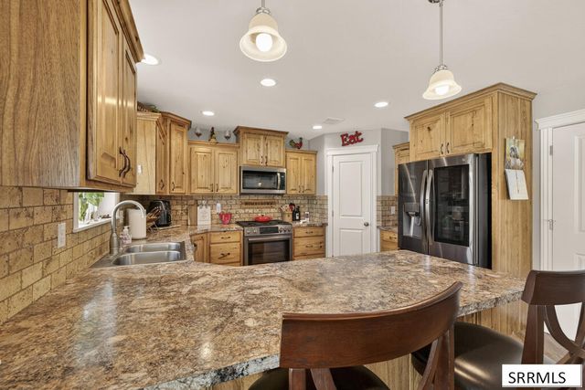 660 Regency Lane, Idaho Falls, ID 83402