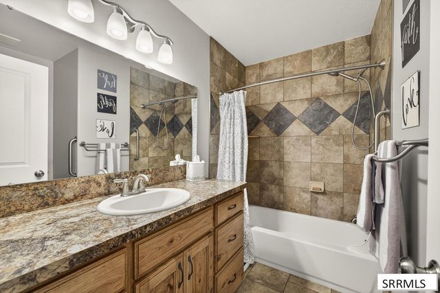 660 Regency Lane, Idaho Falls, ID 83402
