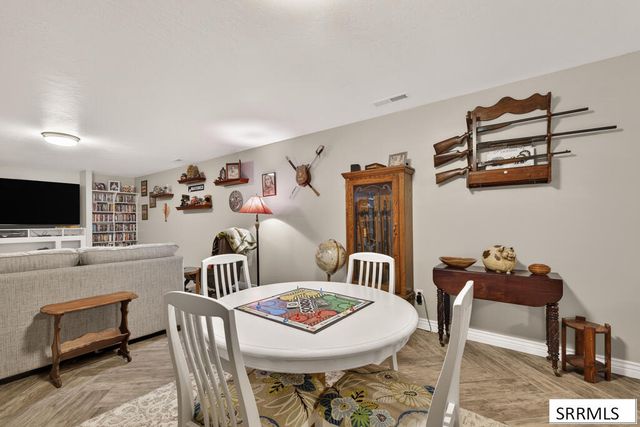 660 Regency Lane, Idaho Falls, ID 83402