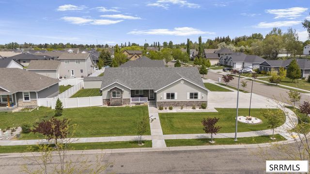 660 Regency Lane, Idaho Falls, ID 83402
