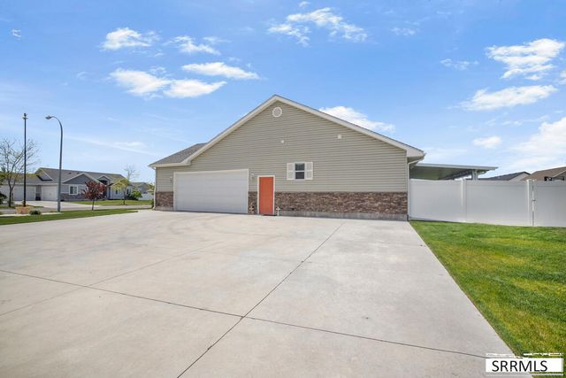 660 Regency Lane, Idaho Falls, ID 83402