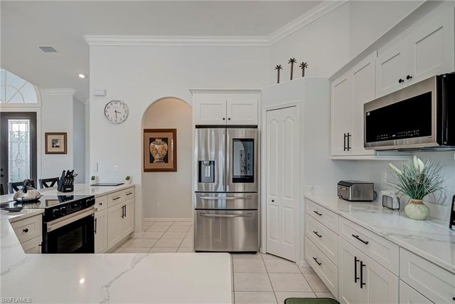 2540 SW 30th ST, Cape Coral, FL 33914