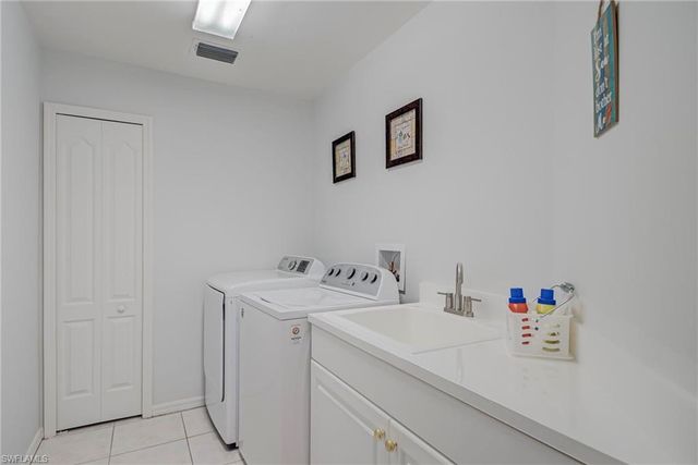 2540 SW 30th ST, Cape Coral, FL 33914