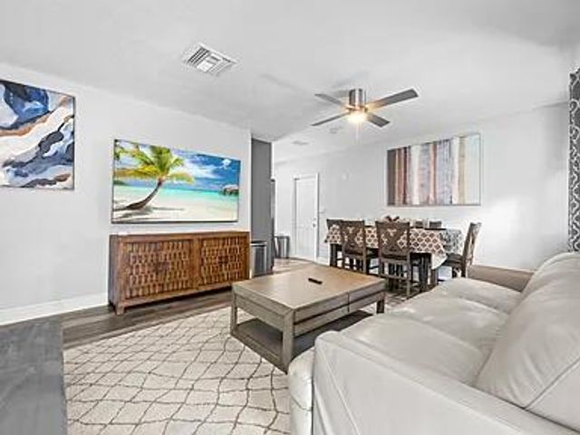 1208 NE 5th Avenue Unit 3, Fort Lauderdale, FL 33304