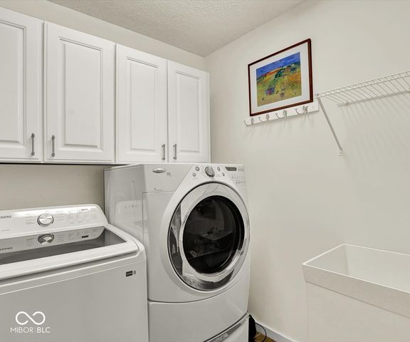 2609 S Trotters Run, Bloomington, IN 47401