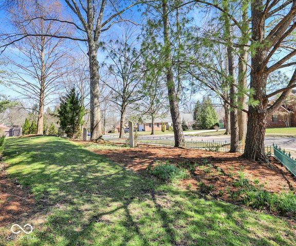 2609 S Trotters Run, Bloomington, IN 47401