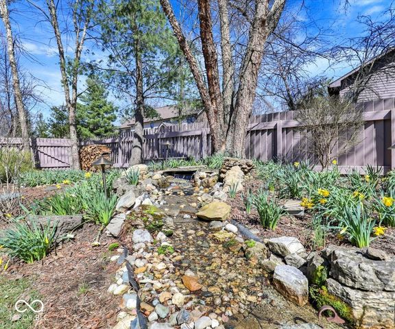 2609 S Trotters Run, Bloomington, IN 47401