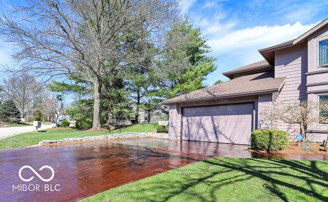 2609 S Trotters Run, Bloomington, IN 47401