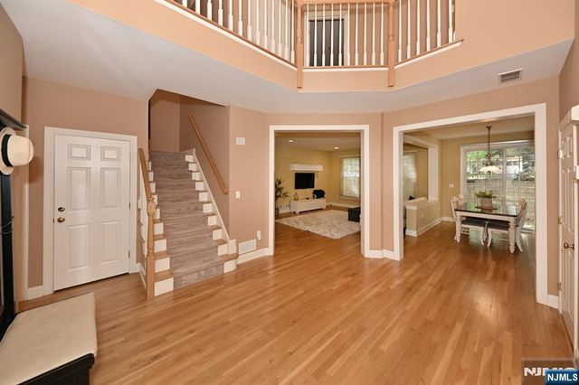 3 Schindler Court, Upper Saddle River, NJ 07458
