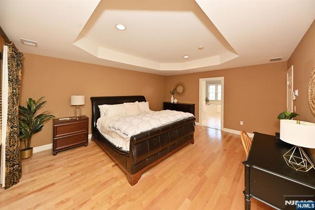 3 Schindler Court, Upper Saddle River, NJ 07458
