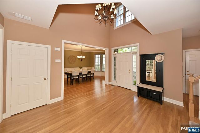 3 Schindler Court, Upper Saddle River, NJ 07458