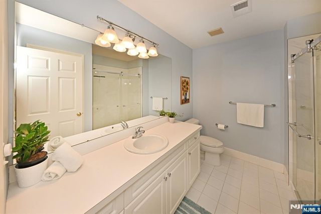3 Schindler Court, Upper Saddle River, NJ 07458