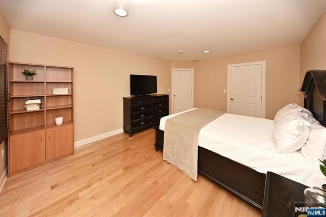 3 Schindler Court, Upper Saddle River, NJ 07458