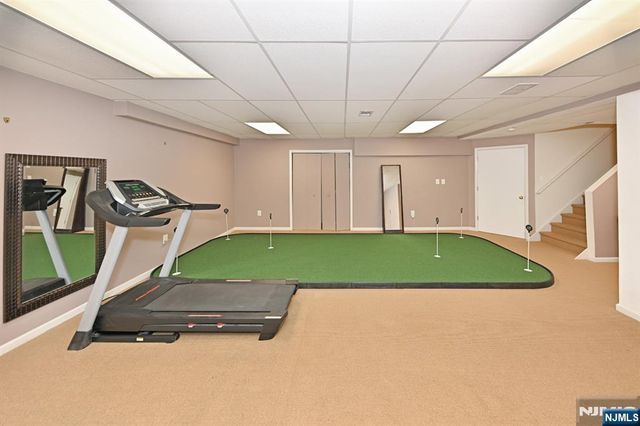3 Schindler Court, Upper Saddle River, NJ 07458