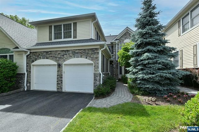 3 Schindler Court, Upper Saddle River, NJ 07458