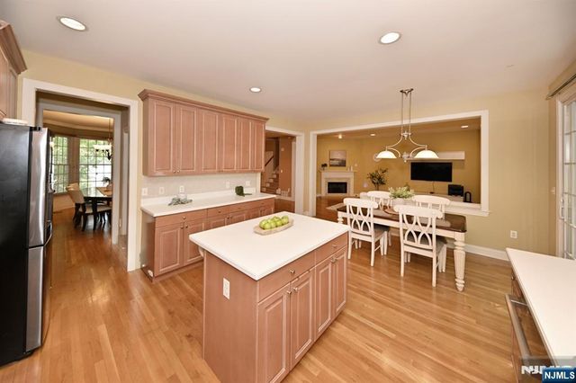 3 Schindler Court, Upper Saddle River, NJ 07458