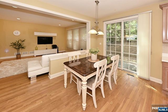 3 Schindler Court, Upper Saddle River, NJ 07458