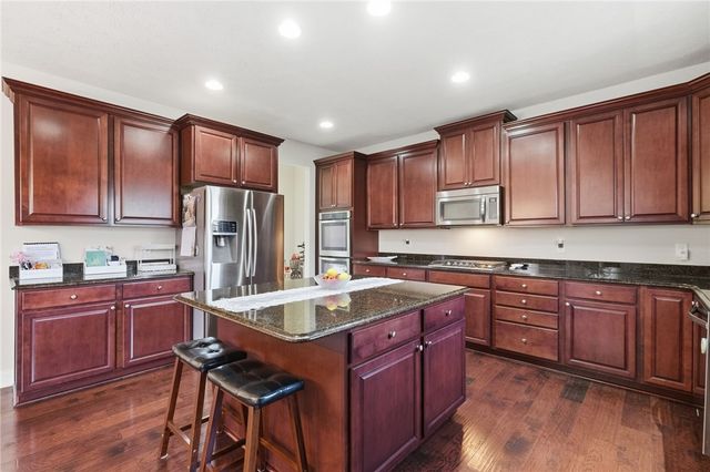 311 Eagle Dr, Cranberry Twp, PA 16066