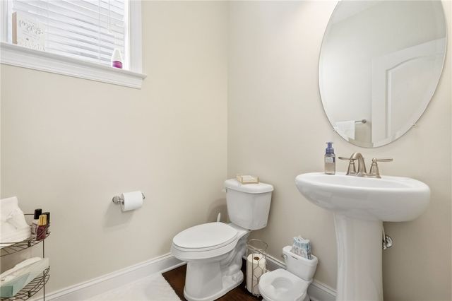 311 Eagle Dr, Cranberry Twp, PA 16066