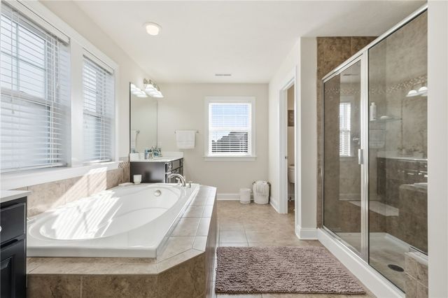 311 Eagle Dr, Cranberry Twp, PA 16066