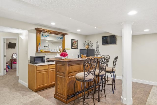 311 Eagle Dr, Cranberry Twp, PA 16066