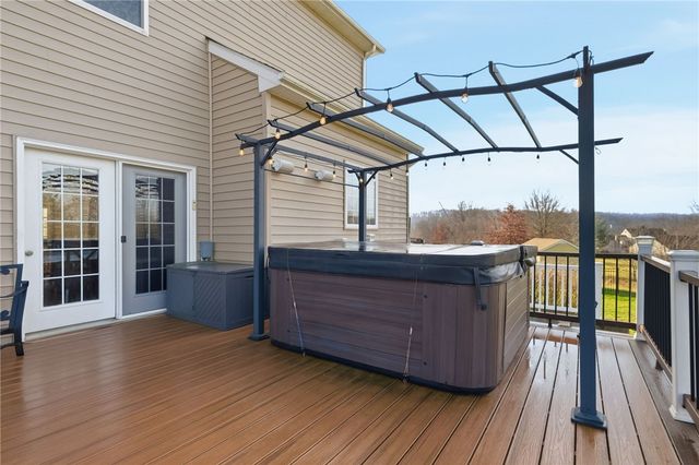 311 Eagle Dr, Cranberry Twp, PA 16066