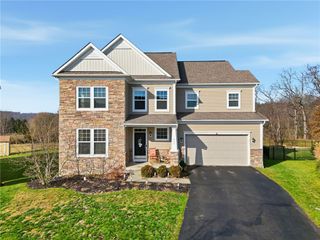 311 Eagle Dr, Cranberry Twp, PA 16066