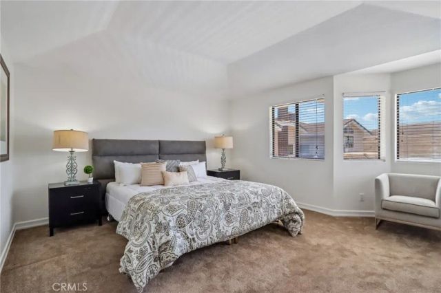 43 Cedarlake 88, Irvine, CA 92614