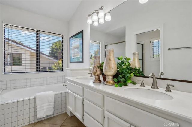 43 Cedarlake 88, Irvine, CA 92614