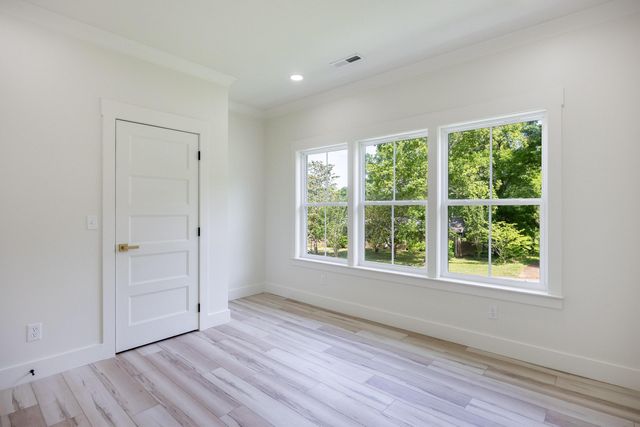 1706 Ray Jo Circle, Chattanooga, TN 37421