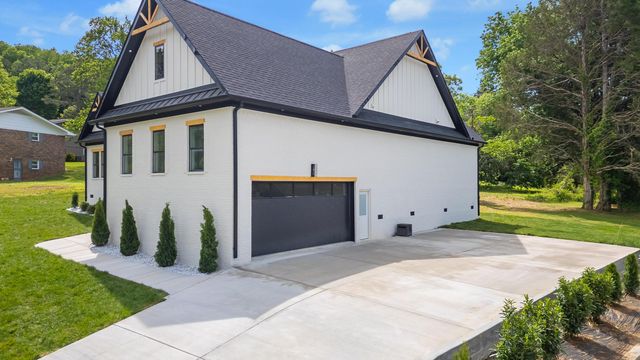 1706 Ray Jo Circle, Chattanooga, TN 37421