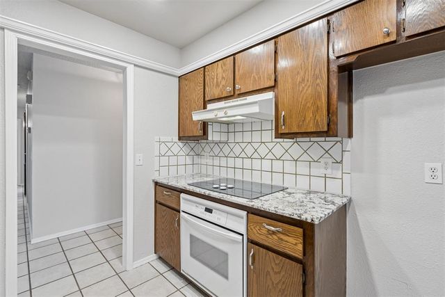 8724 Tracy Drive, Oklahoma City, OK 73132