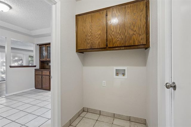 8724 Tracy Drive, Oklahoma City, OK 73132