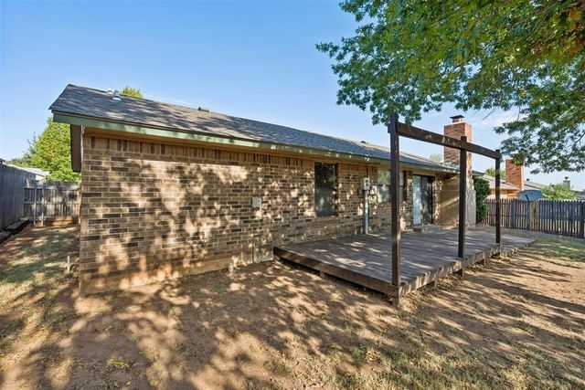 8724 Tracy Drive, Oklahoma City, OK 73132