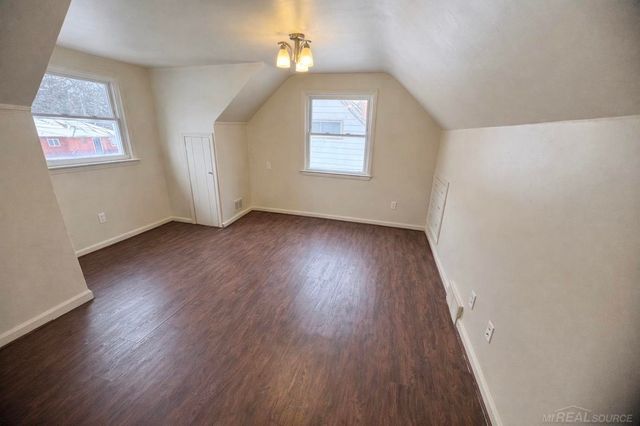 621 Bradley Avenue, Flint, MI 48503