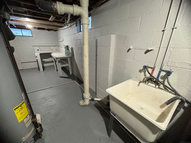 621 Bradley Avenue, Flint, MI 48503