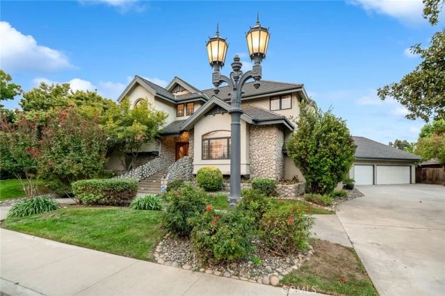 3735 W Woodside, Visalia, CA 93291