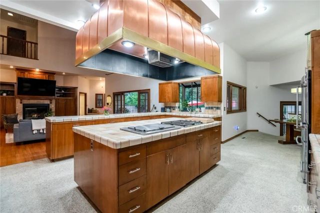 3735 W Woodside, Visalia, CA 93291