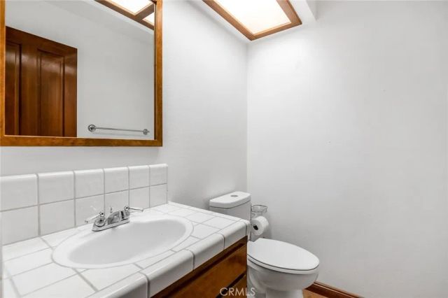 3735 W Woodside, Visalia, CA 93291