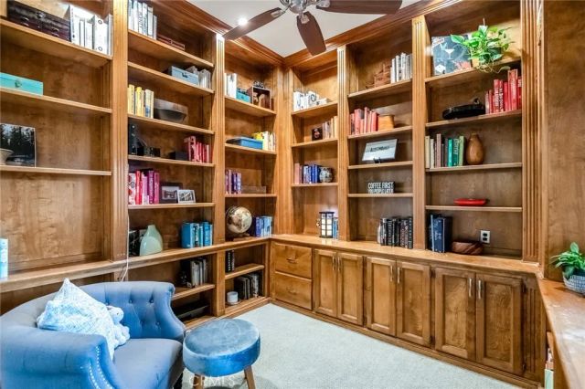 3735 W Woodside, Visalia, CA 93291