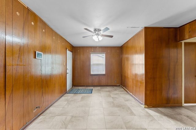 3627 W Poplar St, San Antonio, TX 78228