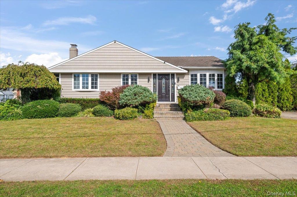 3963 Sandra Lane, Seaford, NY 11783 — exterior