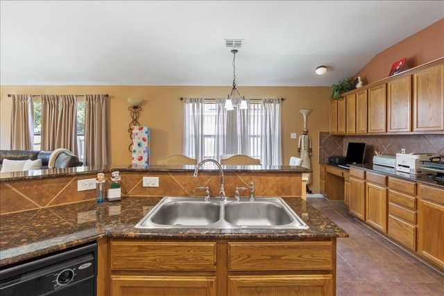 800 Cattail CIR, Harker Heights, TX 76548