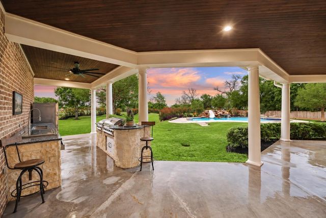 2830 Garcitas Creek, Richmond, TX 77406